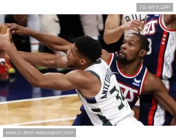 字母哥冲抢篮板，密尔沃基雄鹿继续消耗